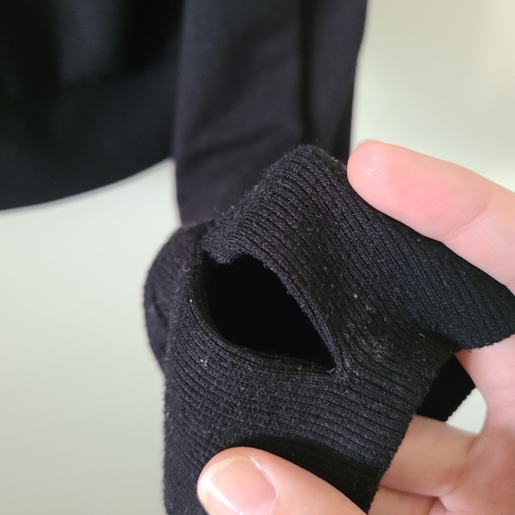 F21 Black Cropped Athletic Hoodie - Picture 5 of 5